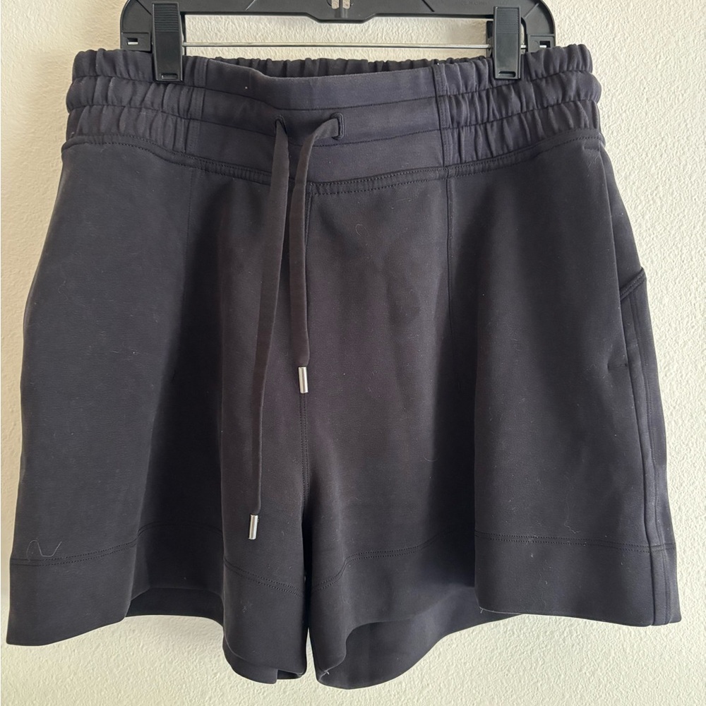 Lululemon soft ambition shorts
